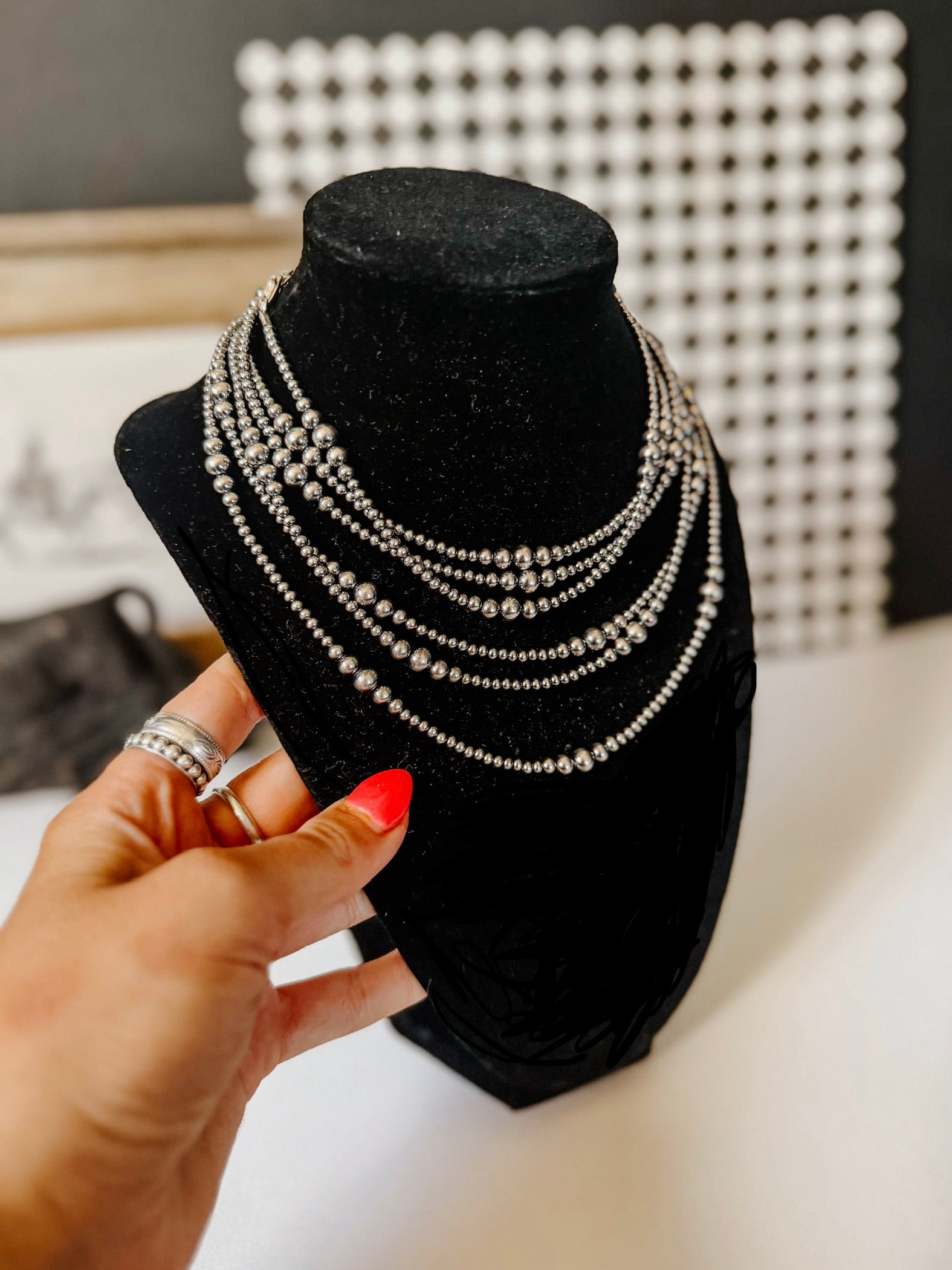 THE GRADUATED BAILEY NECKLACE 14” 16” 18”