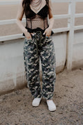 THE CINCH CAMO BARREL JEANS￼