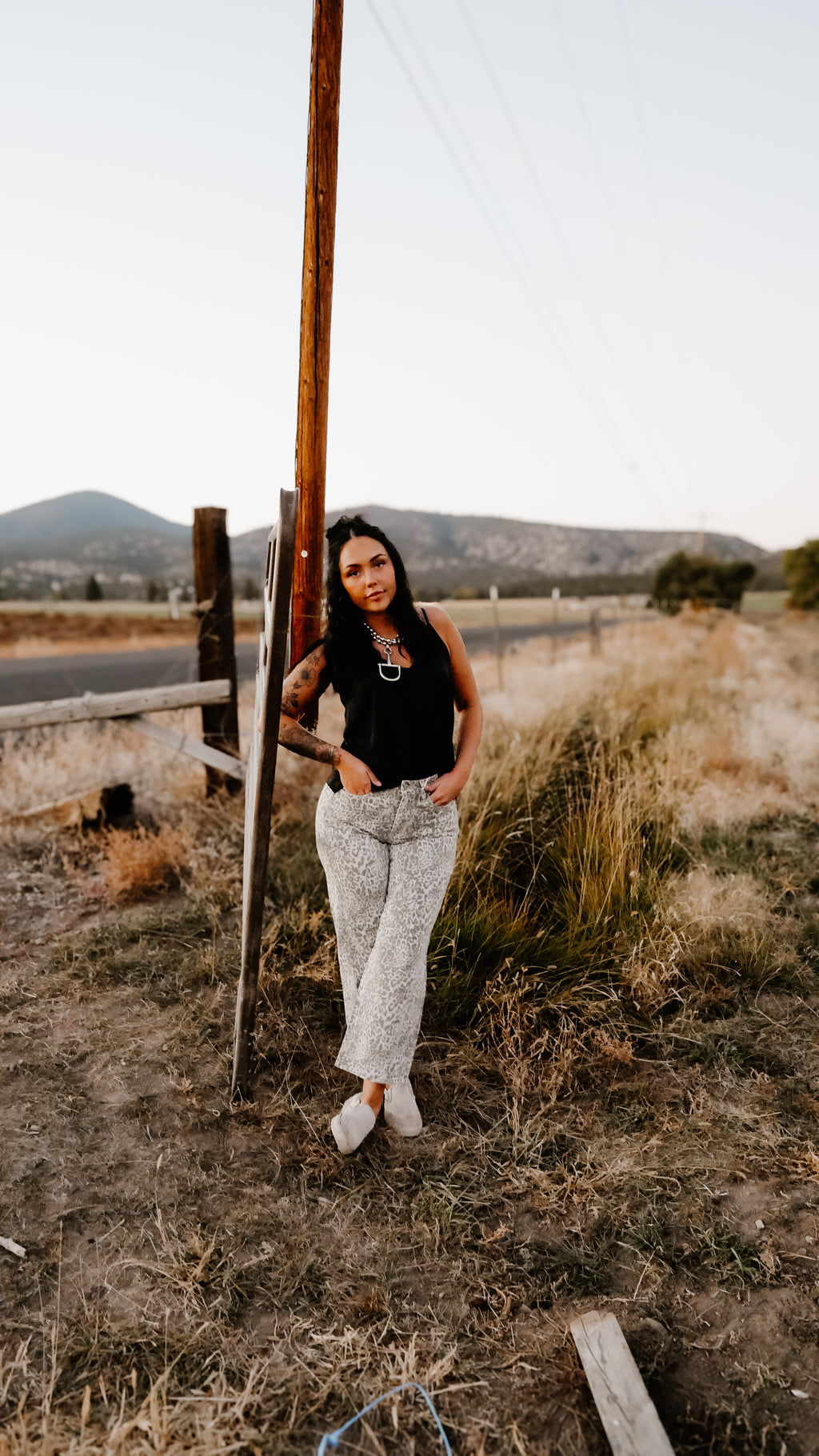 THE KATE LEOPARD LIGHT BARREL JEANS