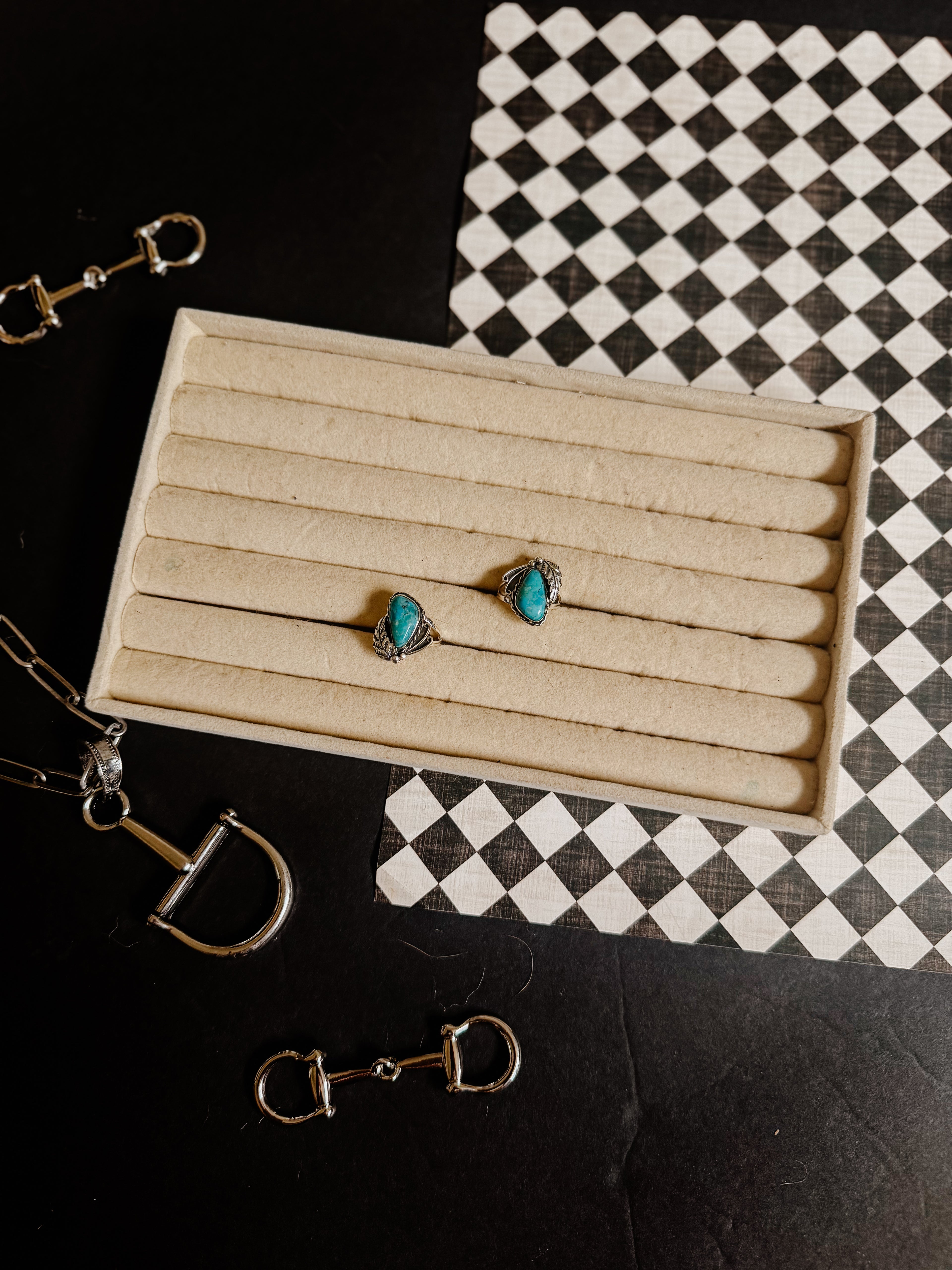 THE WILD FEATHER RING
