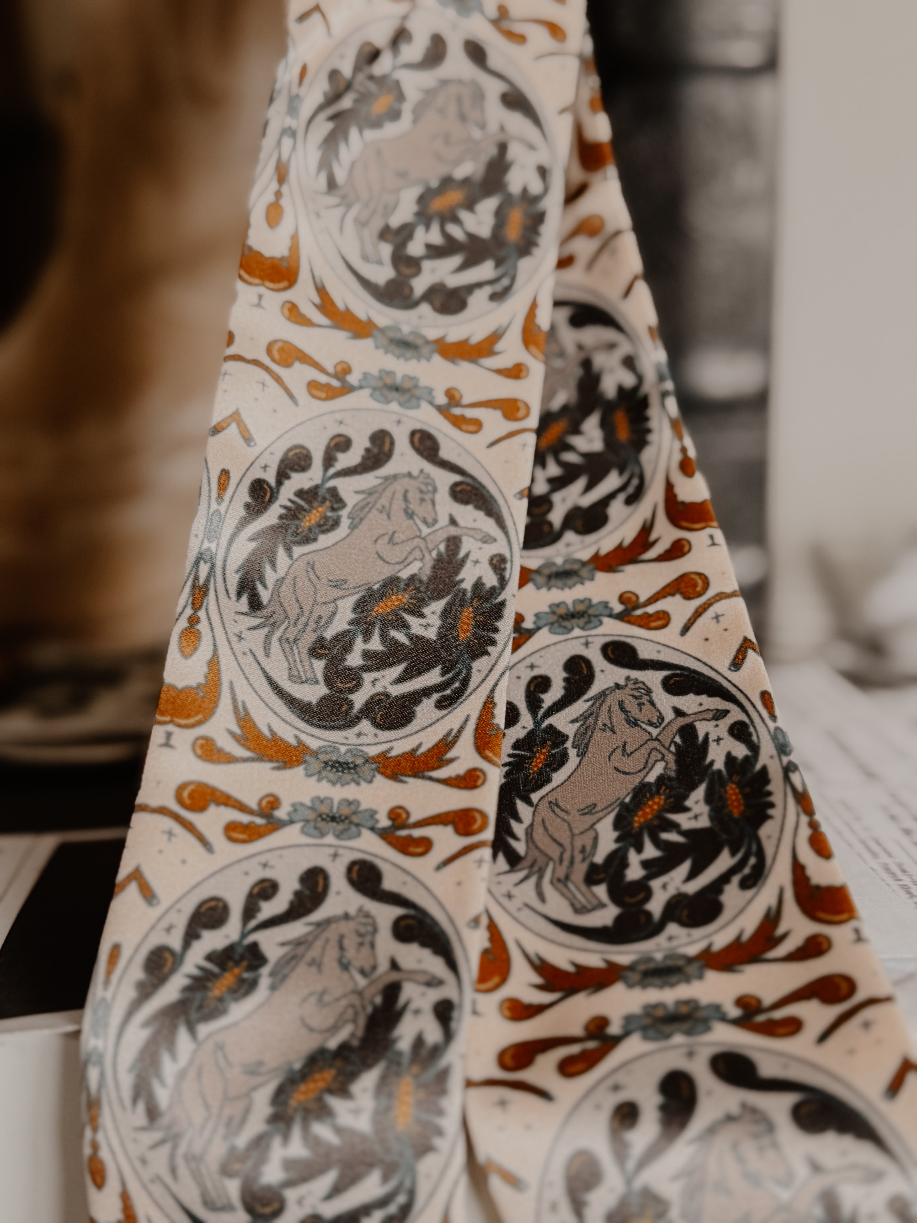 THE BLOOMIN' BRONC SILK TWILLY SCARF