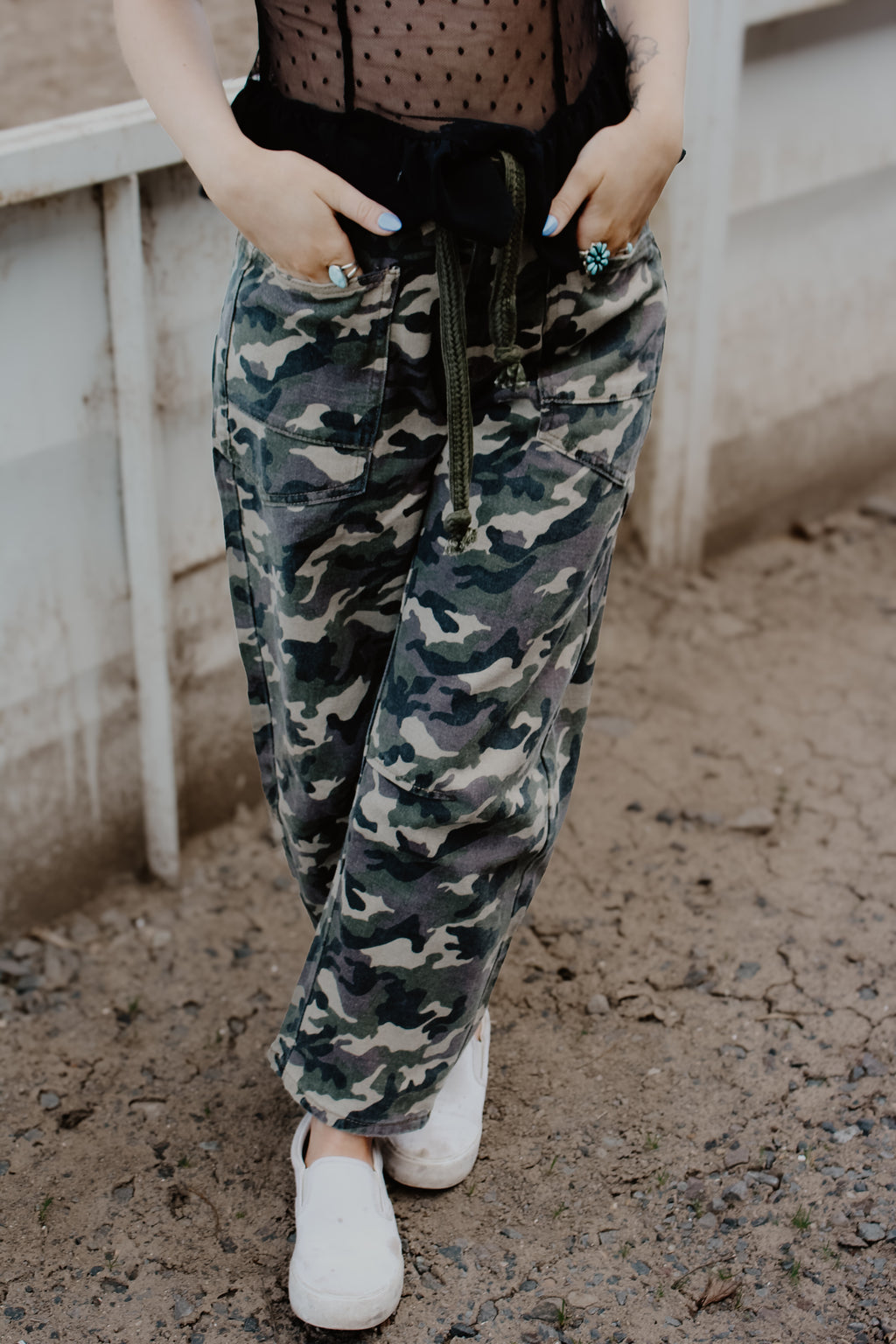 THE CINCH CAMO BARREL JEANS￼