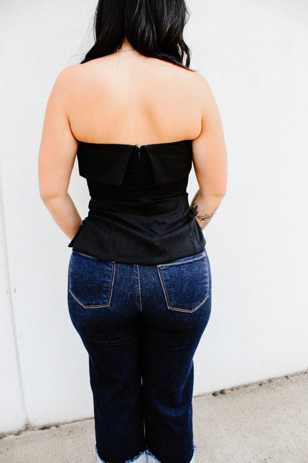 THE TESS SIDE SLIT TOP