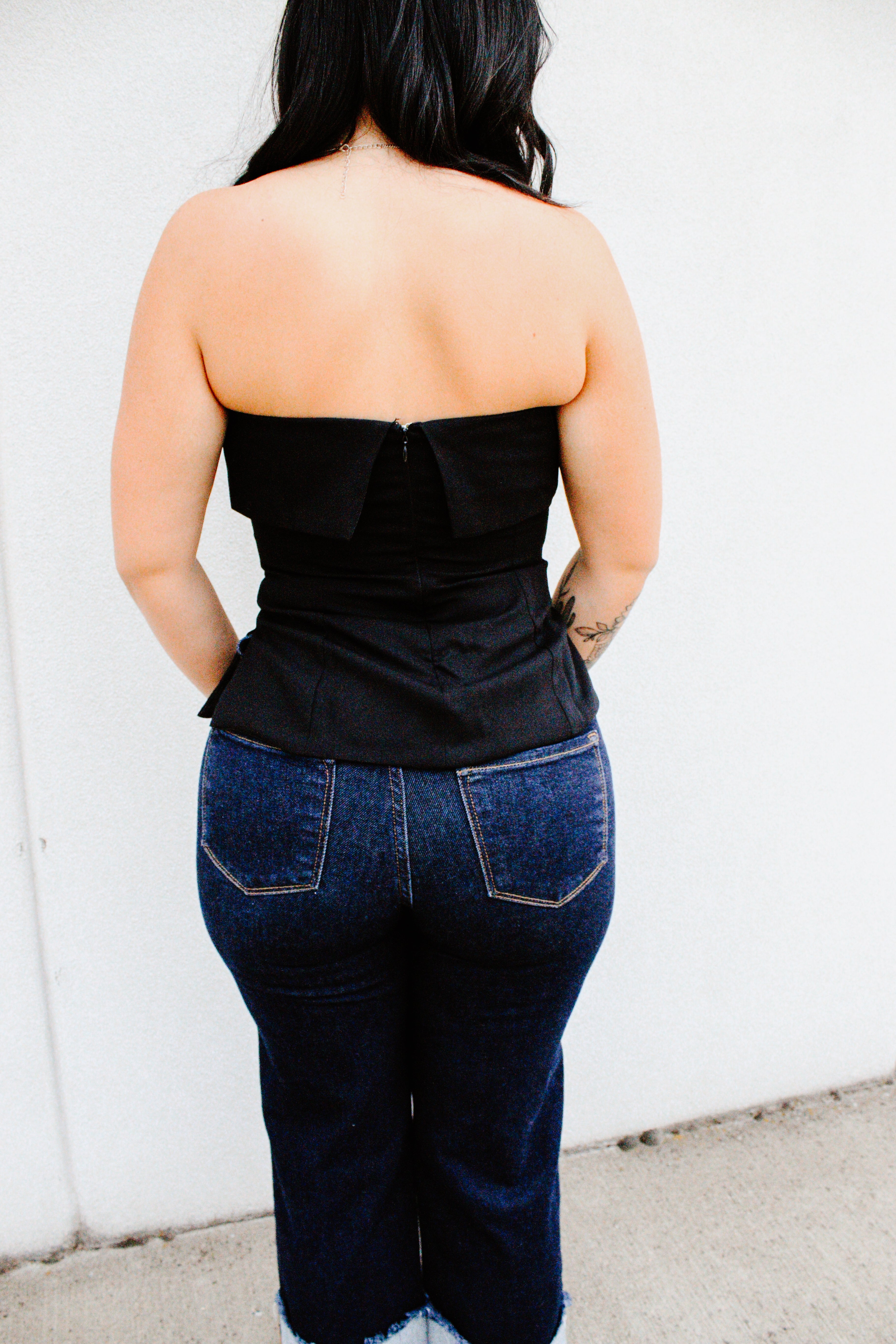 THE TESS SIDE SLIT TOP