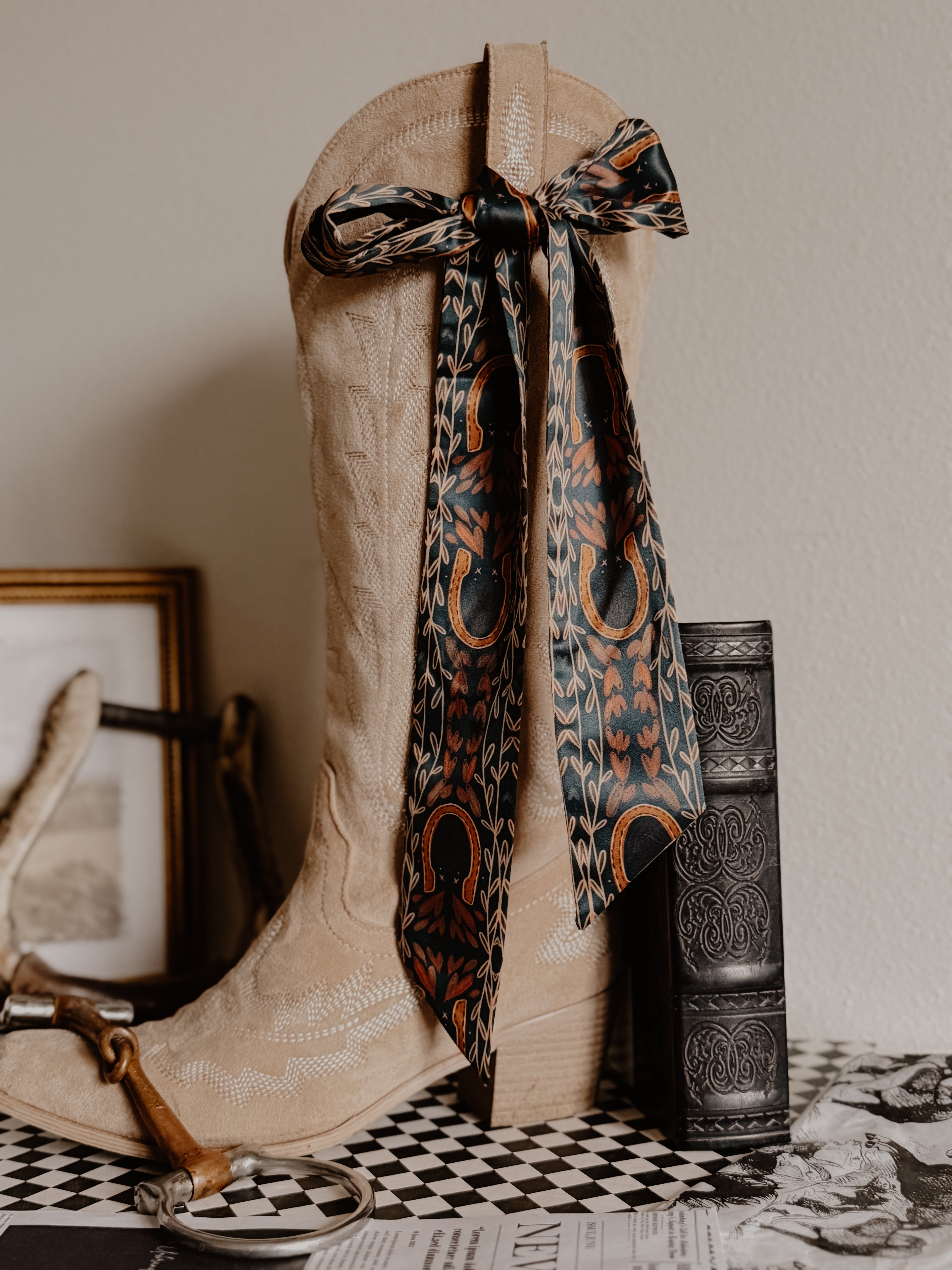 THE WESTERN HARVEST SILK TWILLY