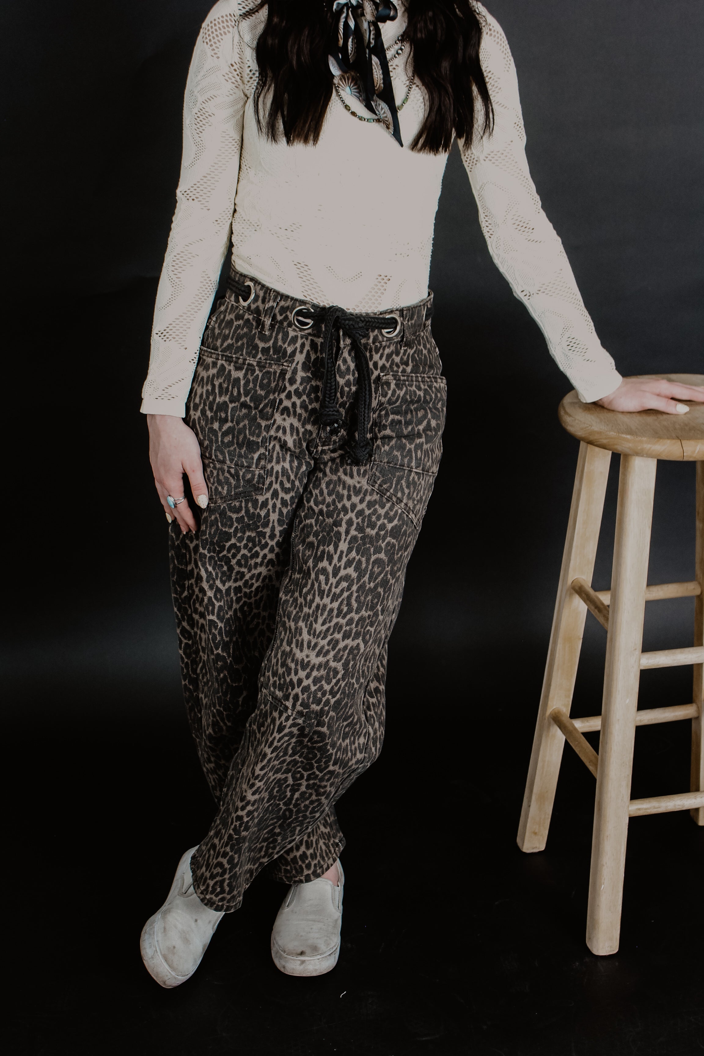 THE CINCH CHEETAH BARREL JEANS ￼