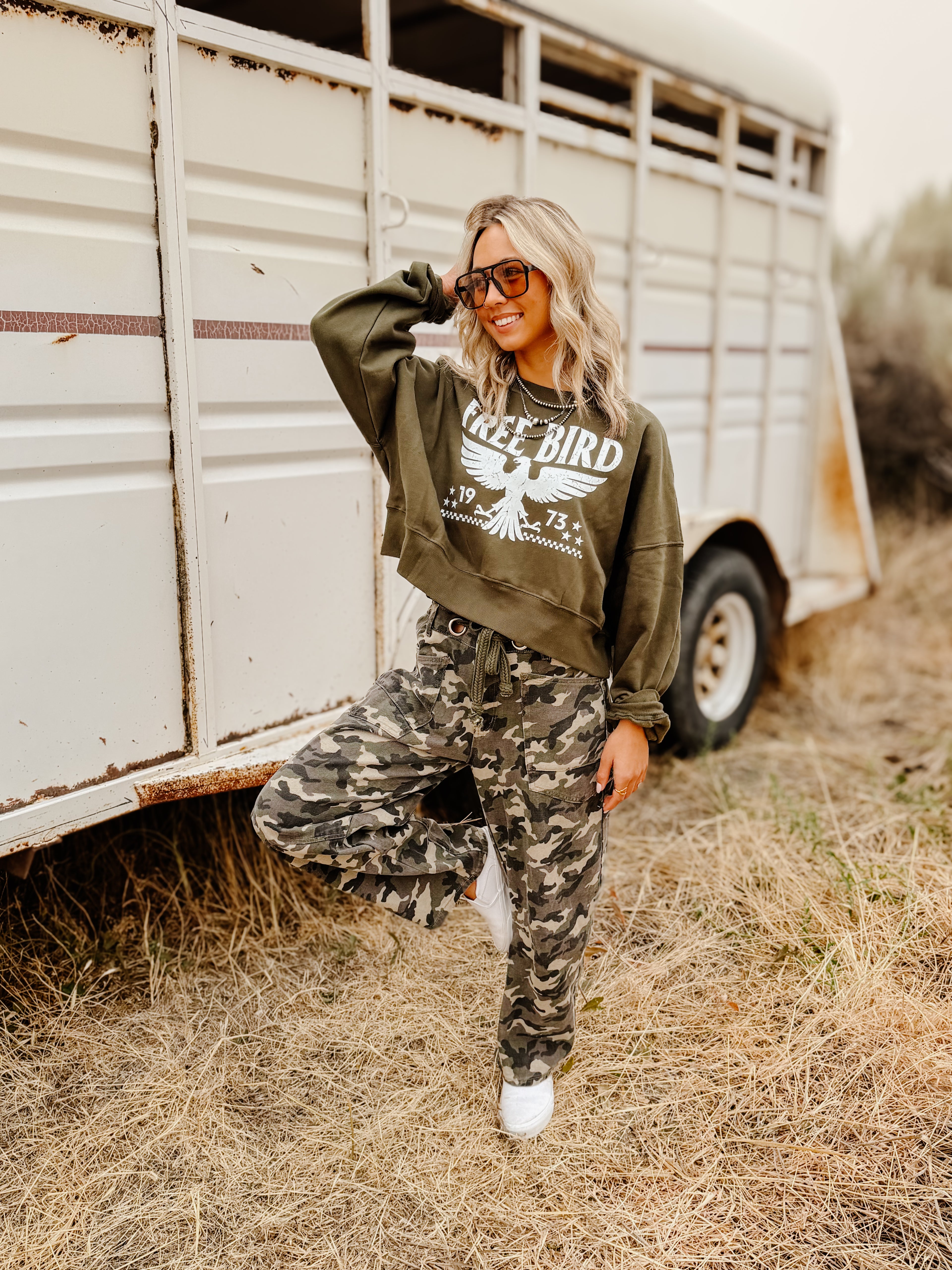 THE FREE BIRD SWEATSHIRT