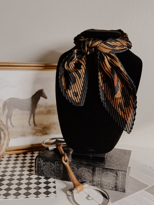 CHEETAH TWILLY NECK SCARF