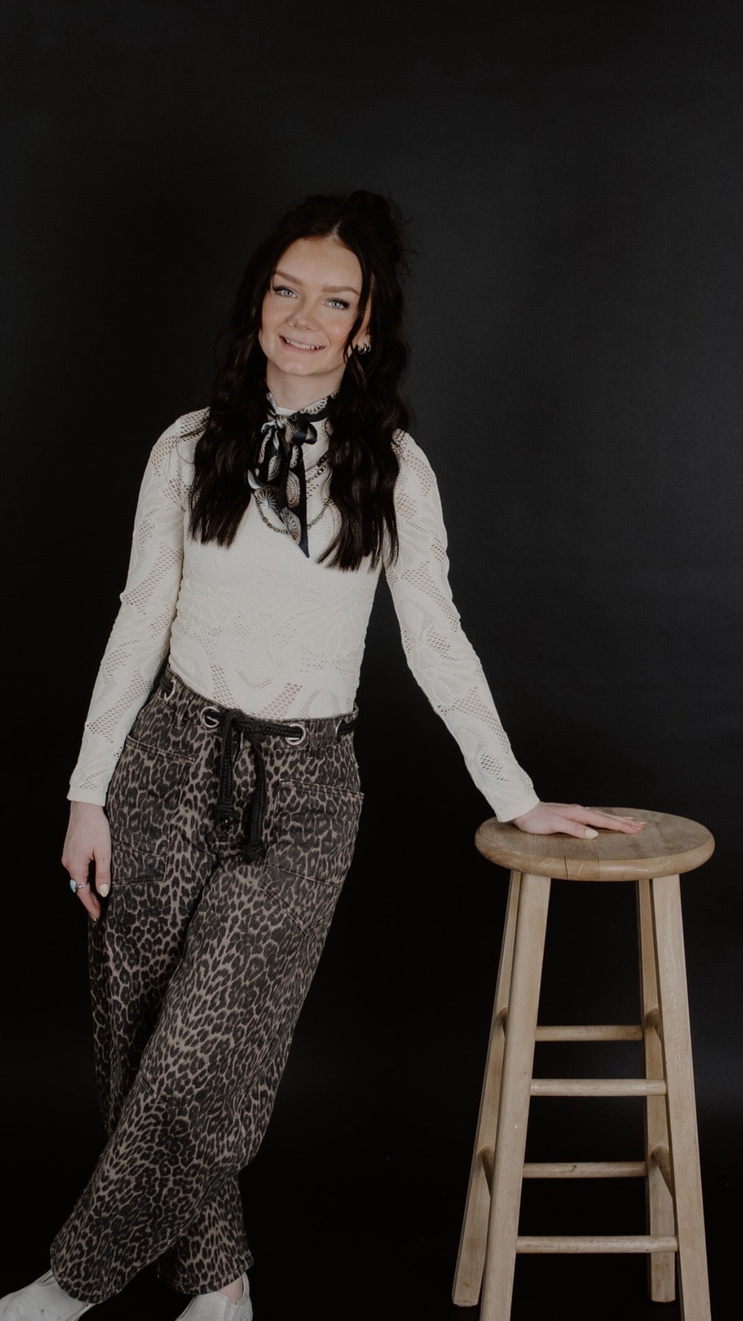 THE WILD & FREE FLORAL LACE TOP