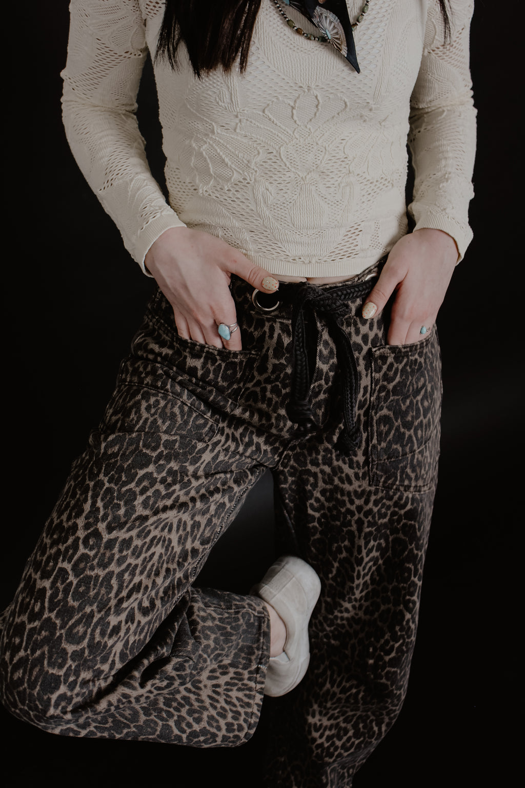 THE CINCH CHEETAH BARREL JEANS ￼