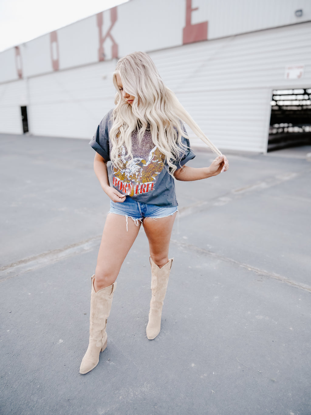 THE BORN FREE OVERSIZED TEE