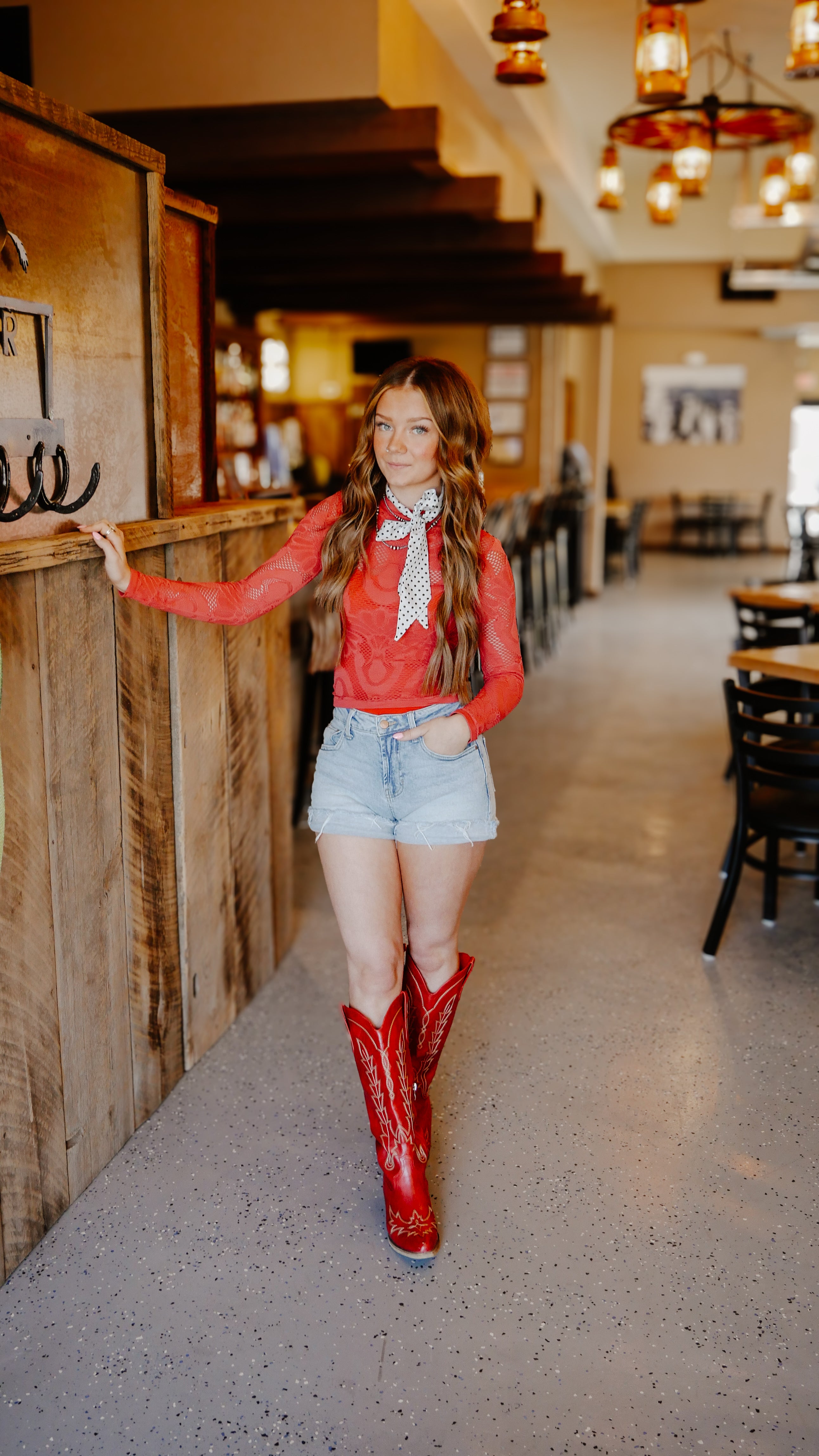 THE WILD & FREE FLORAL LACE TOP