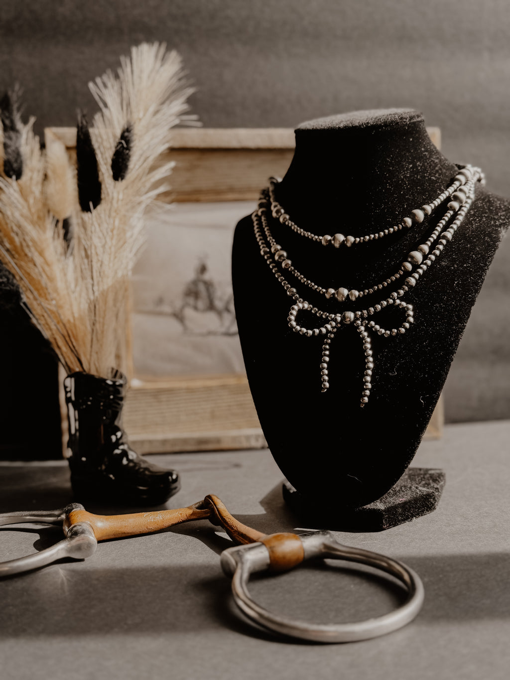 THE EMMA BOW NECKLACE￼￼