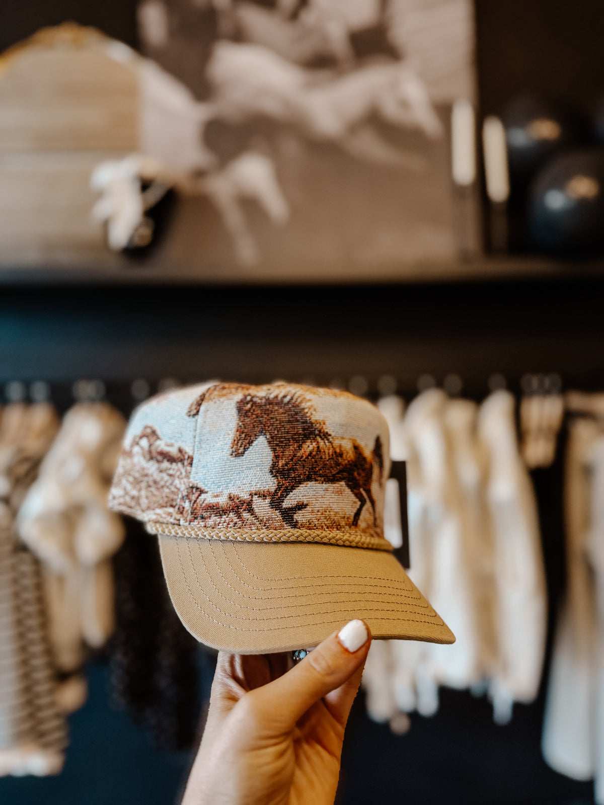 THE VINTAGE WESTERN ROPE TRUCKER