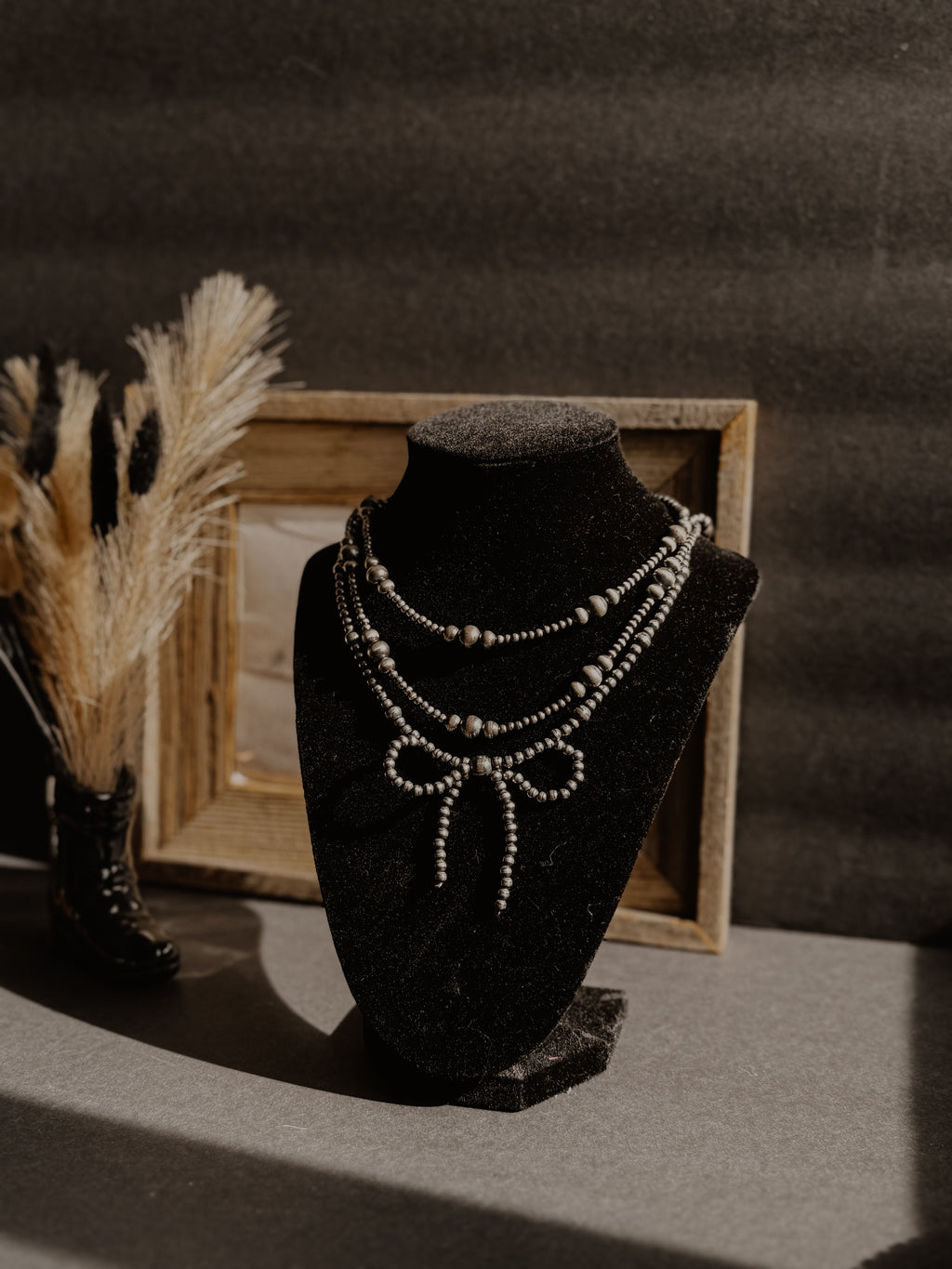 THE EMMA BOW NECKLACE￼￼