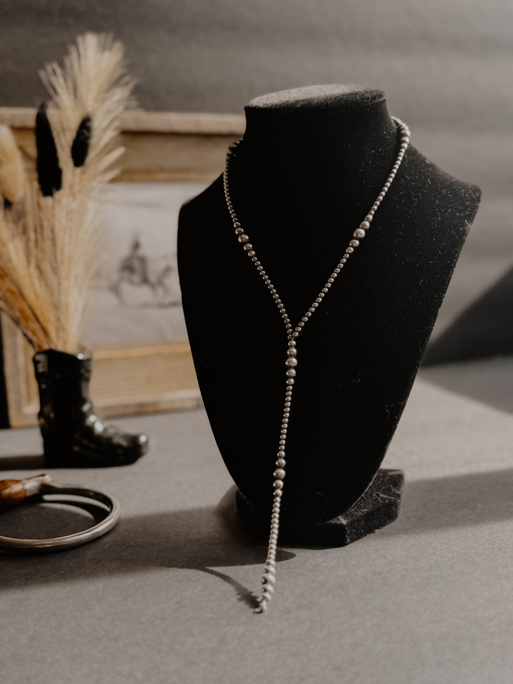 THE LAKEN LARIAT NECKLACE ￼