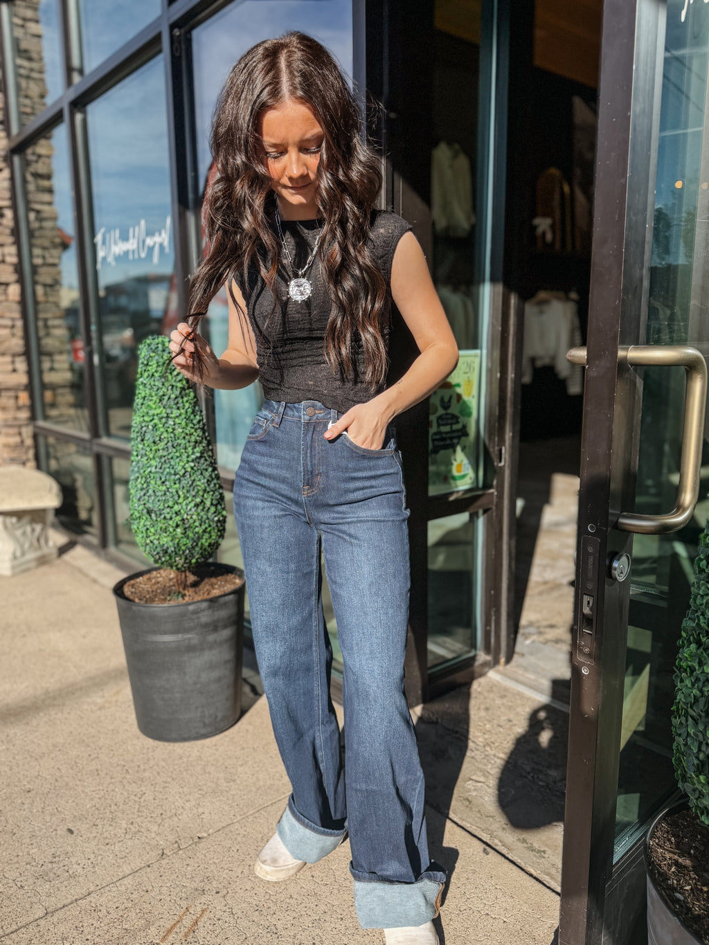 THE OLIVIA HIGH-RISE DARK WASH JEANS
