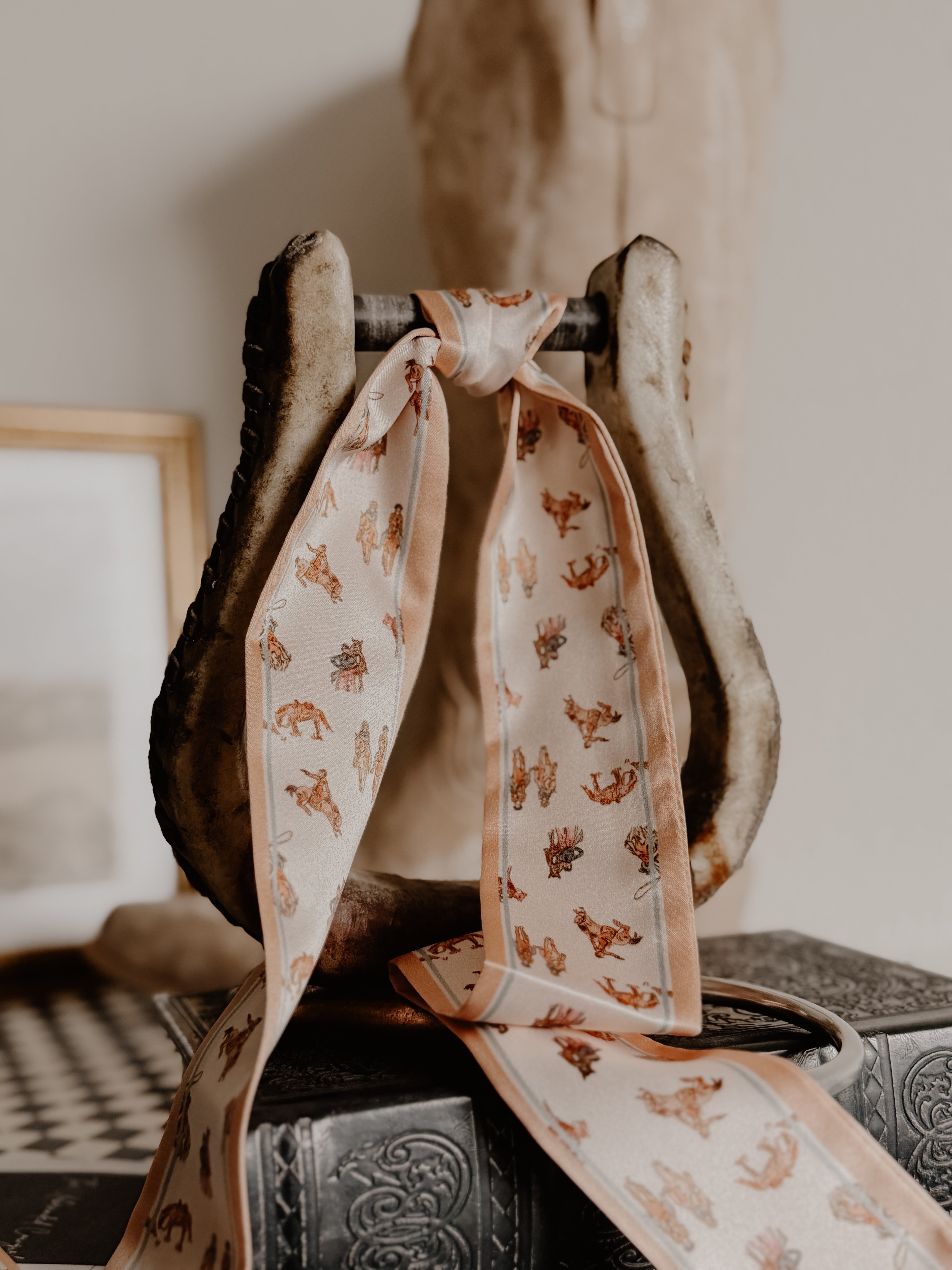 THE SADDLE CLUB SILK TWILLY￼