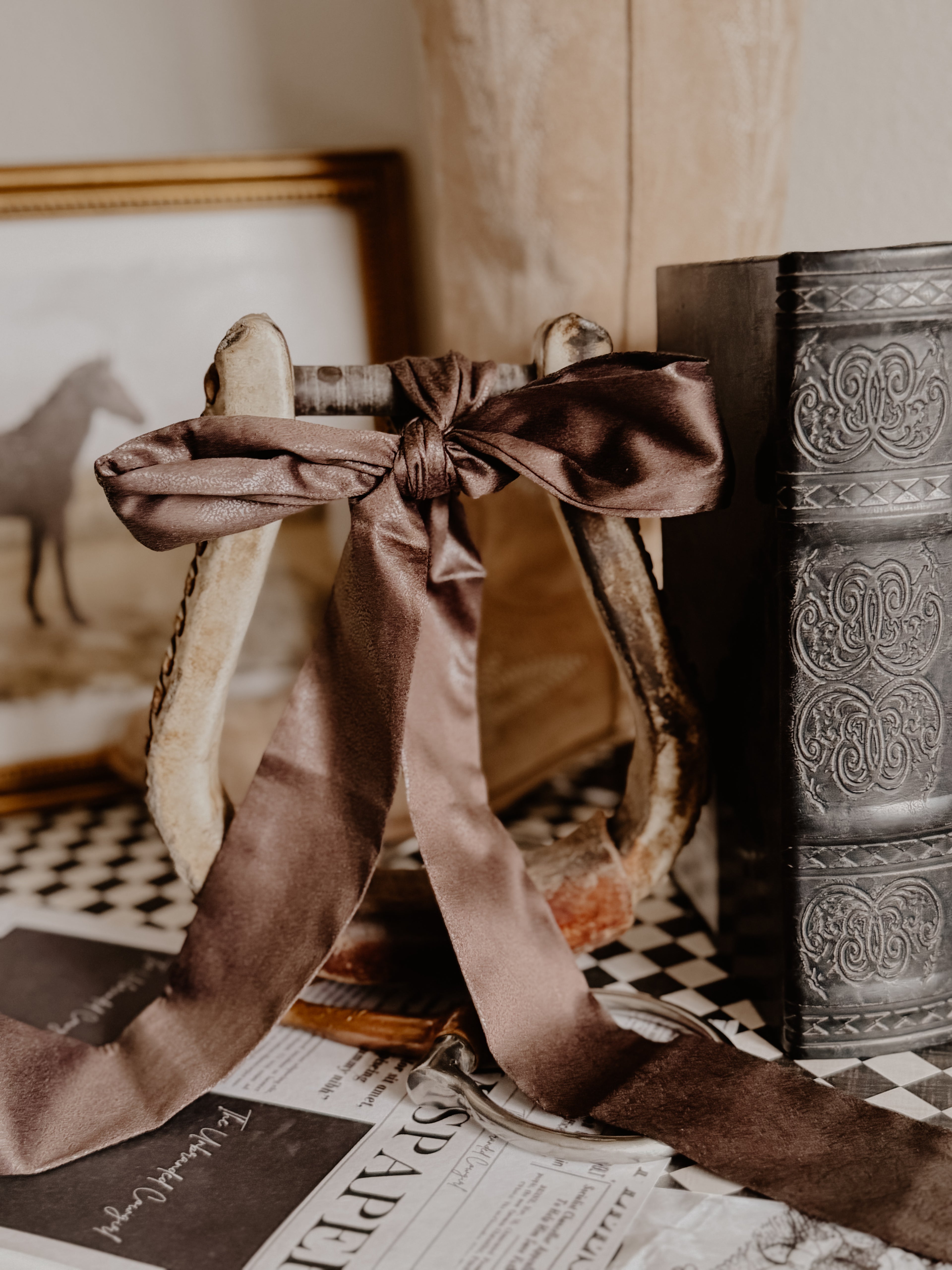 THE LACE LEATHER TWILLY