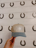 MOMMIN' TRUCKER HAT