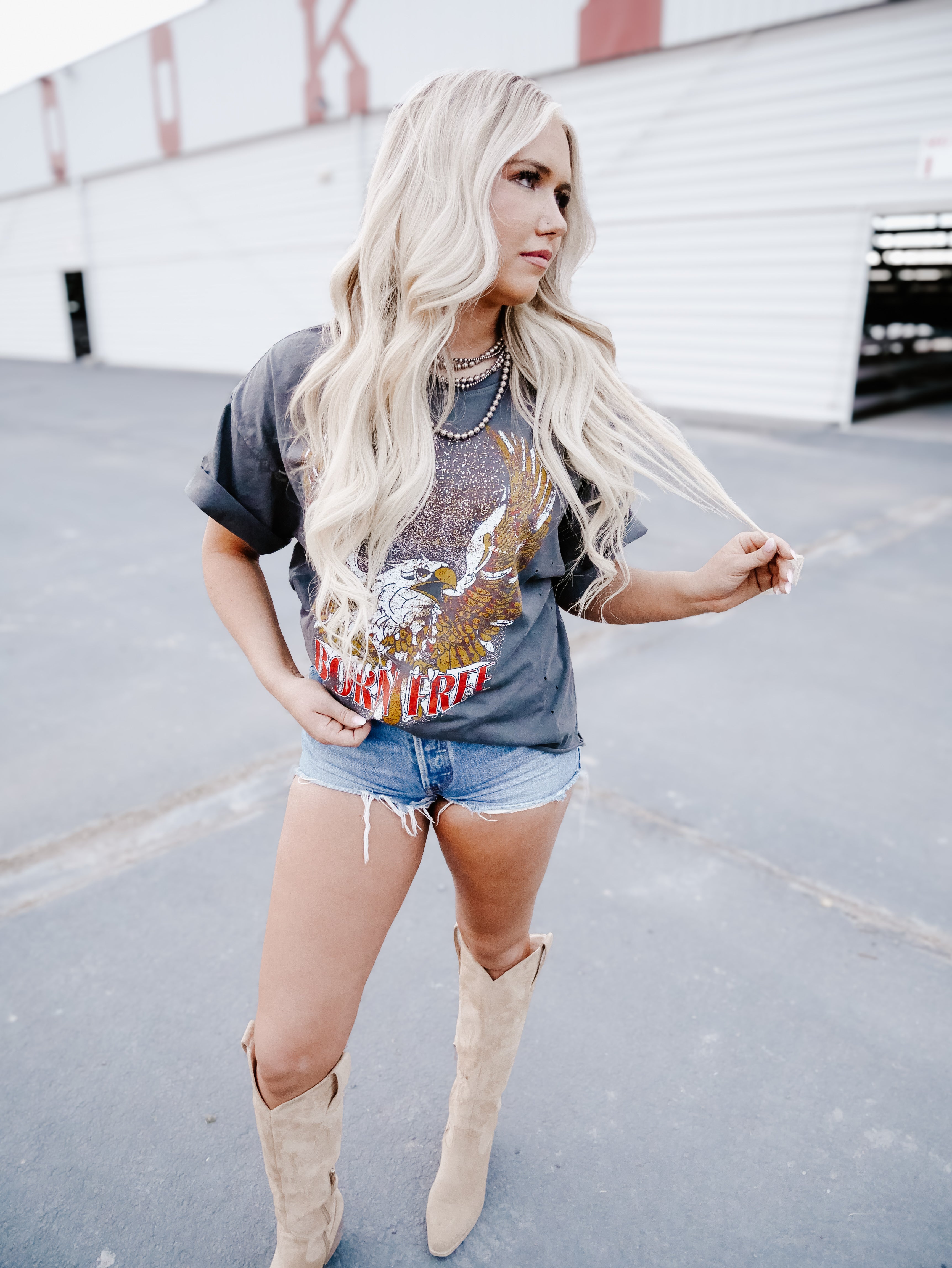 THE BORN FREE OVERSIZED TEE