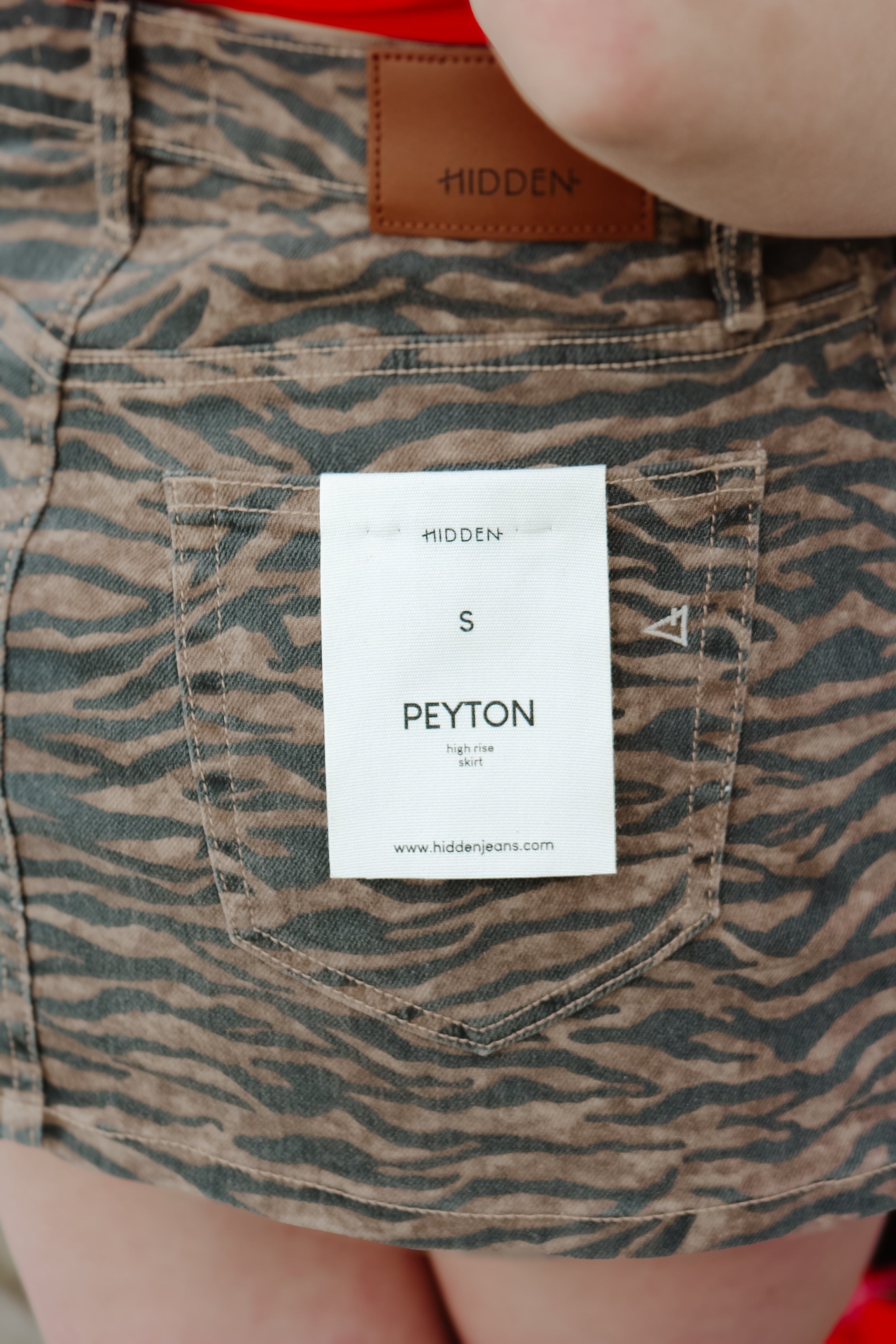 THE PEYTON ZEBRA MINI