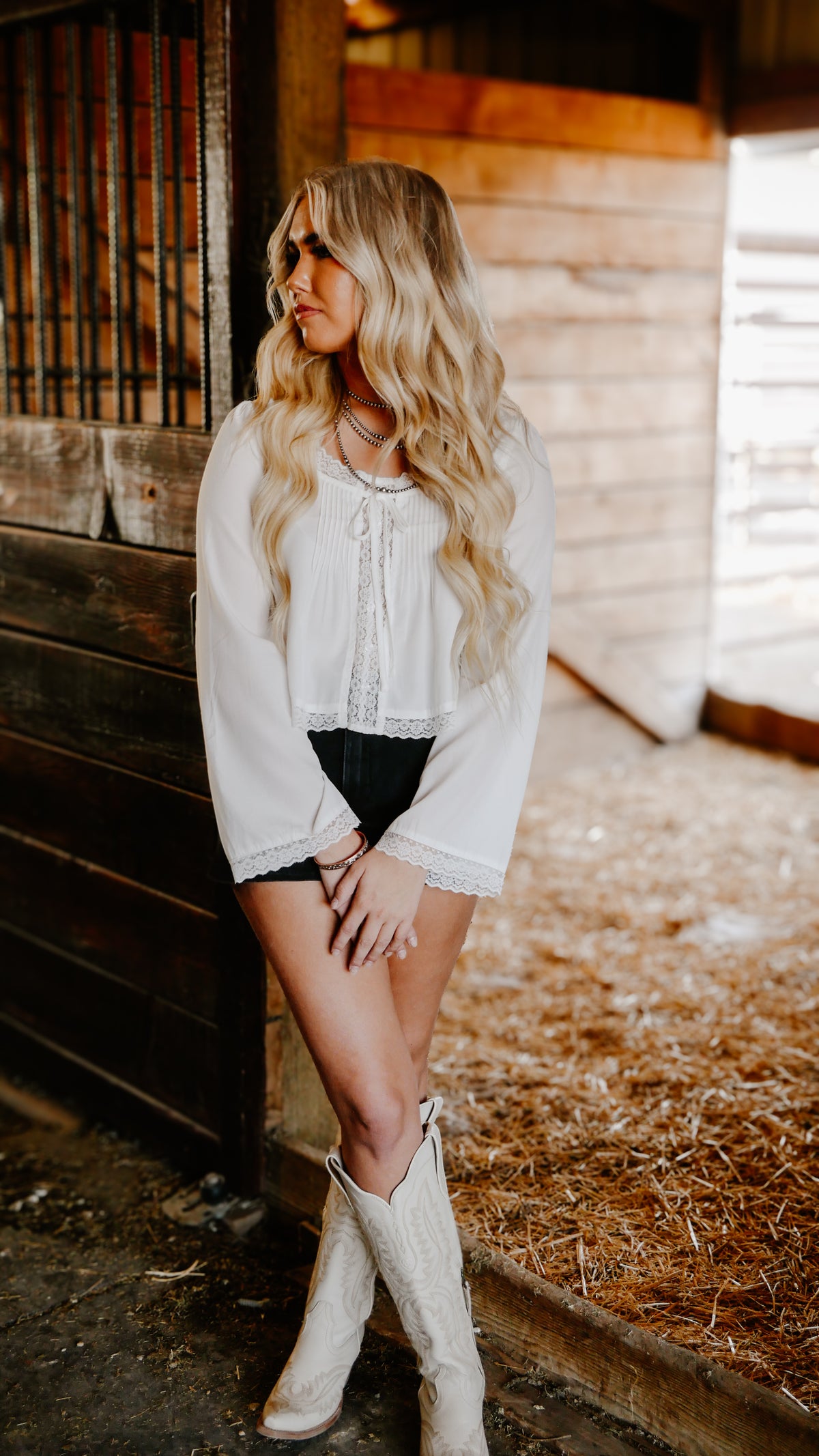 THE BOW LACE LONG SLEEVE BLOUSE