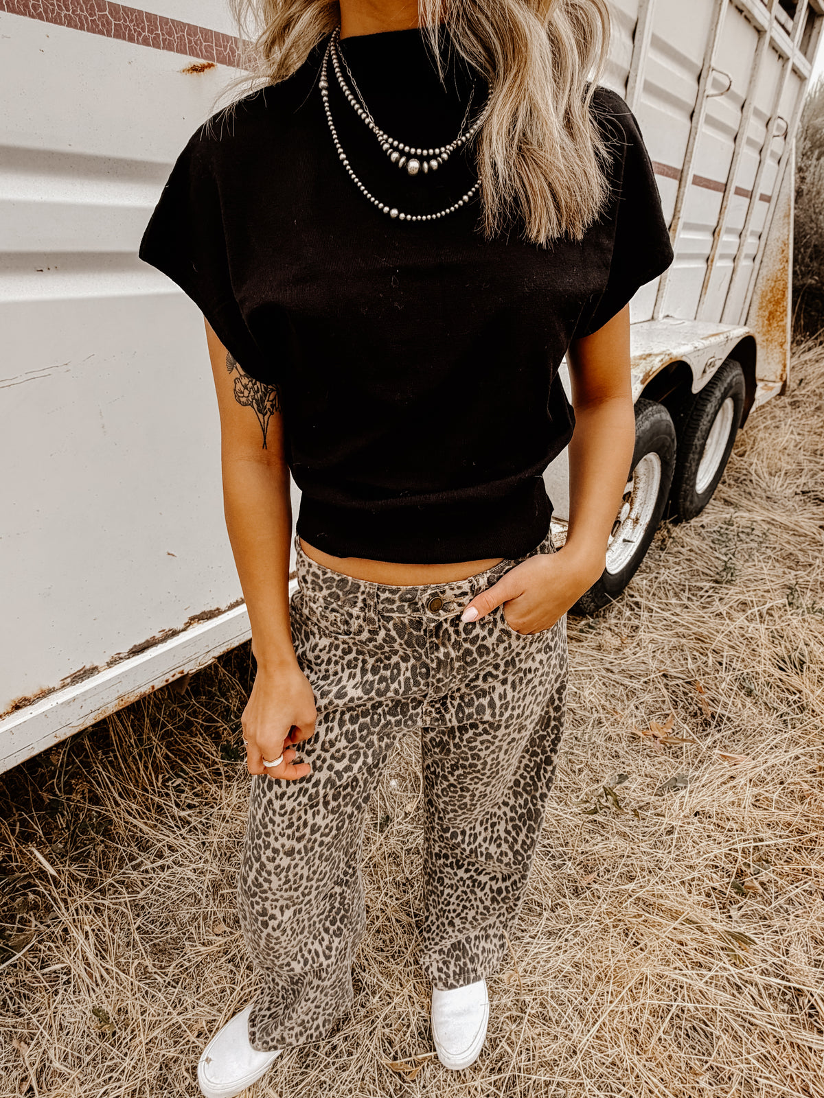THE TAYLOR MOCK SWEATER TOP