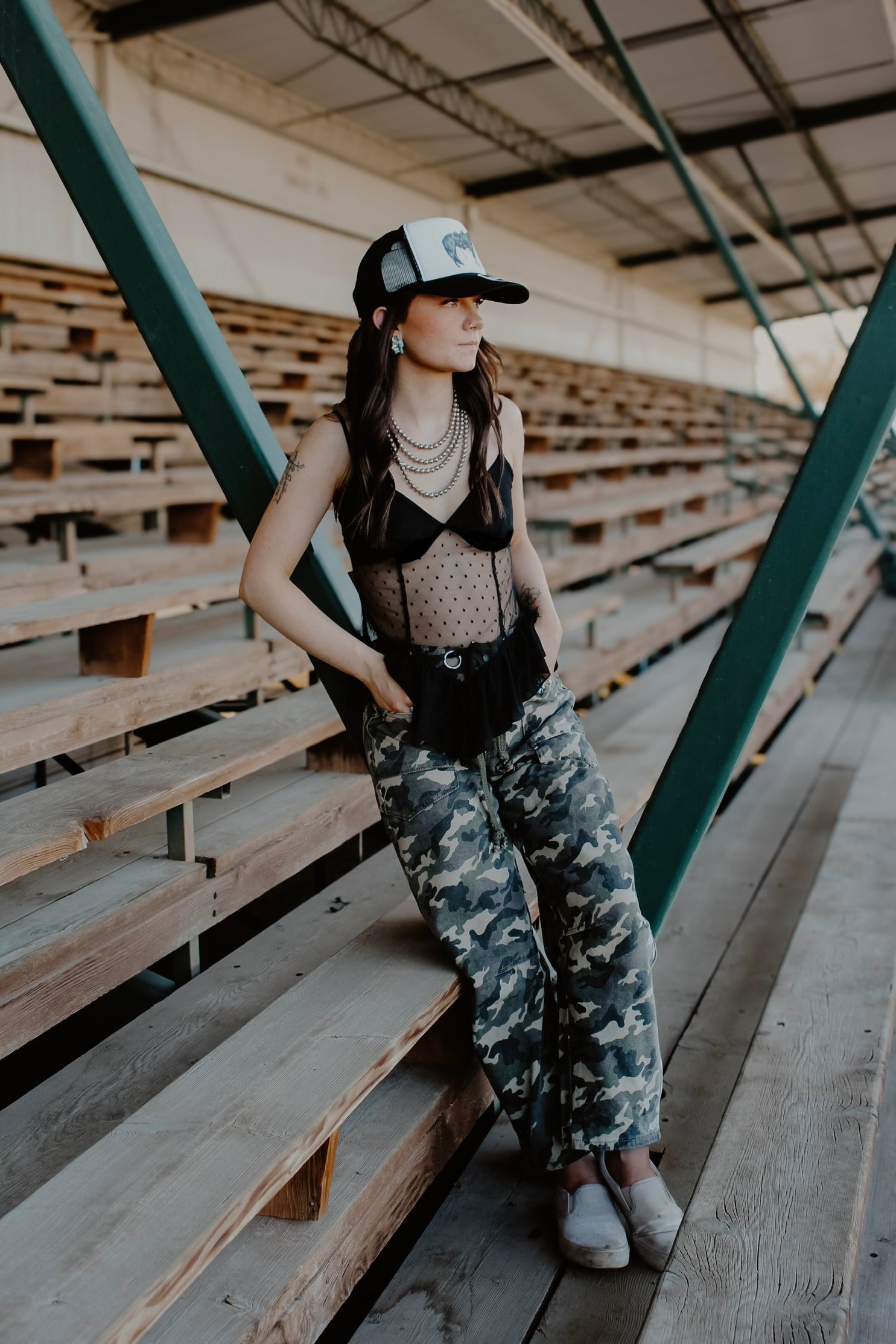 THE BLUE ROAN VINTAGE PONY TRUCKER