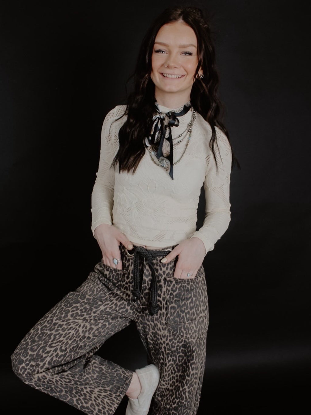 THE WILD & FREE FLORAL LACE TOP