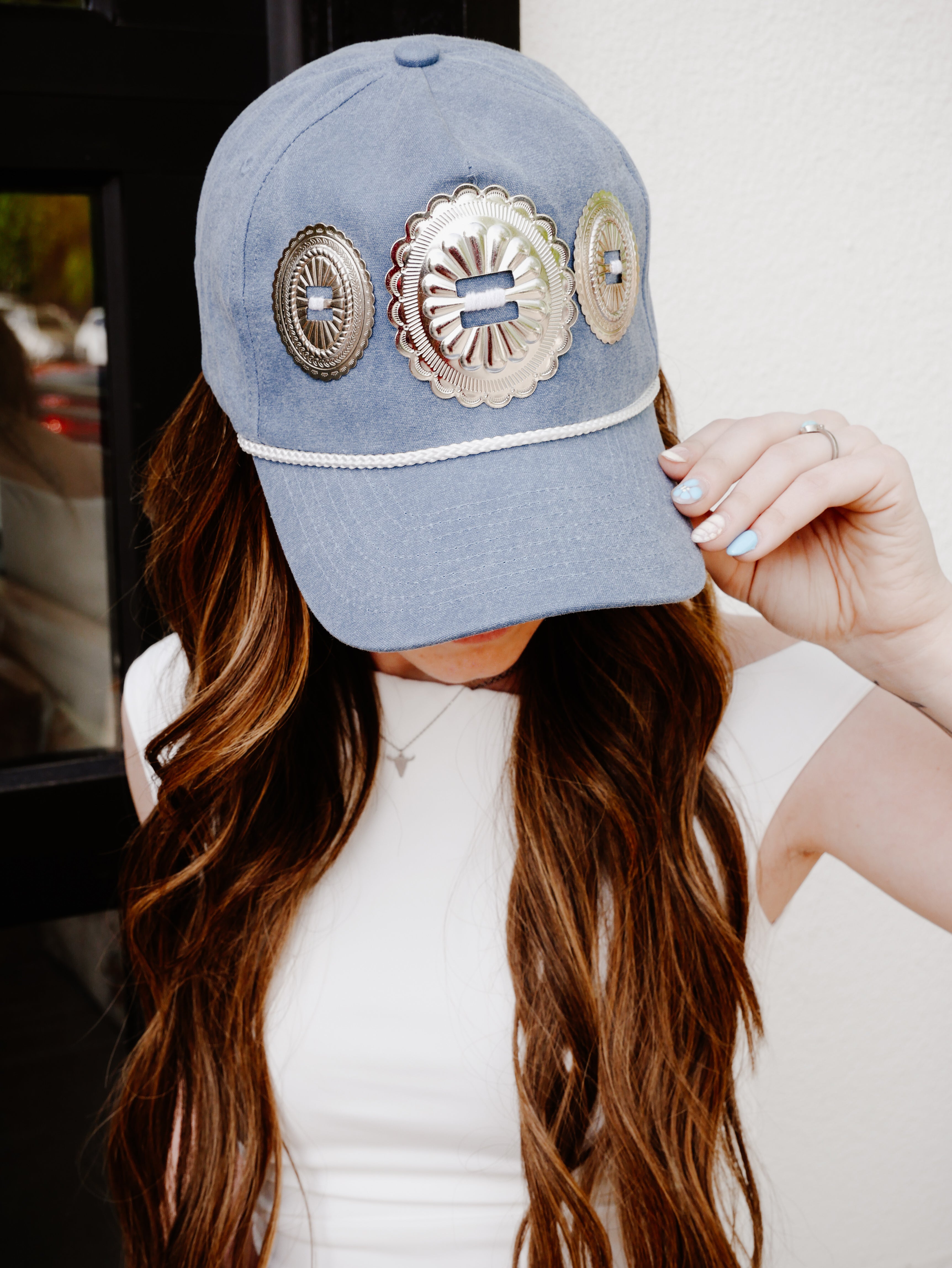 THE ESSENTIALS CONCHO TRUCKER HAT
